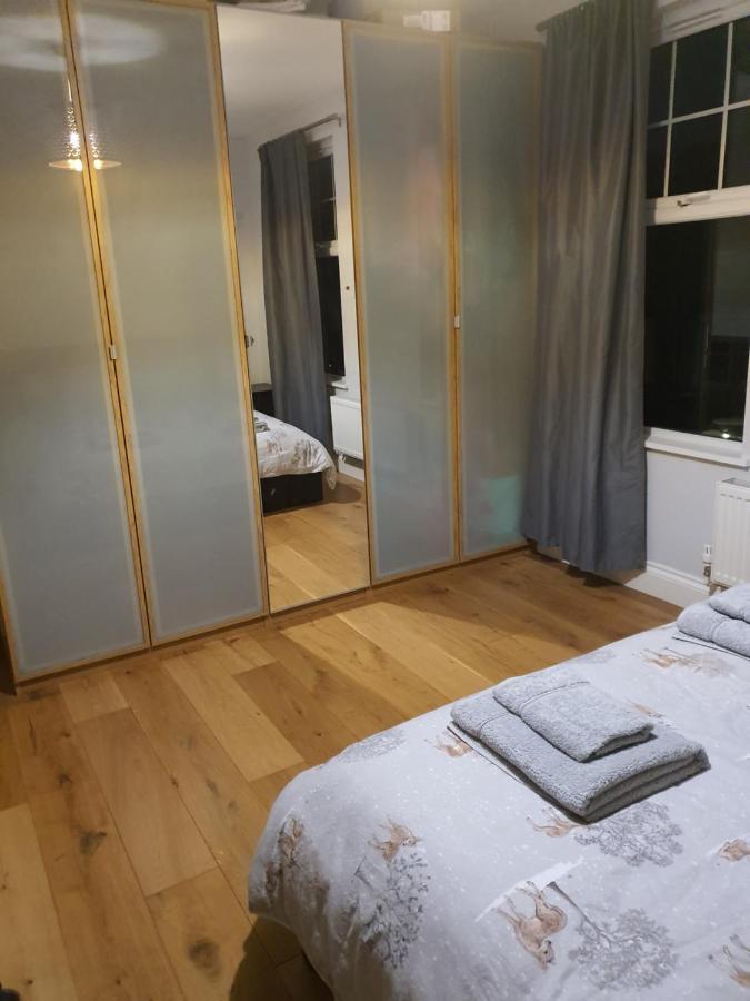 Daniari Guest Rooms Erith Exterior foto