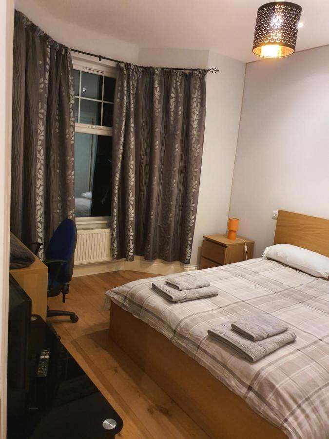 Daniari Guest Rooms Erith Exterior foto